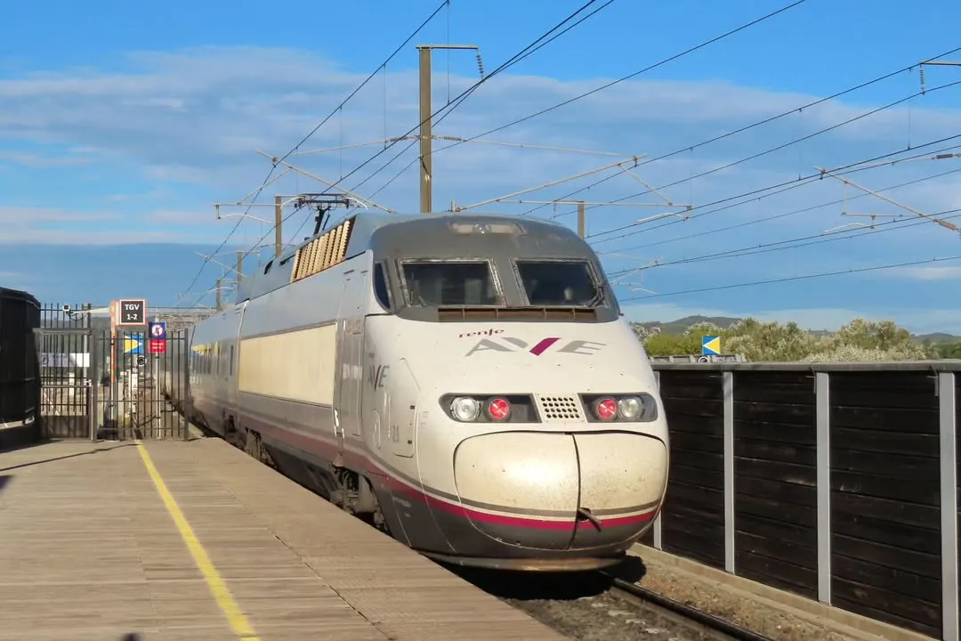 AVE Serie 100